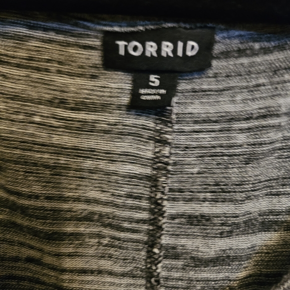 Torrid Grey Marled Hacci Favorite Tunic Tee - Picture 6 of 6